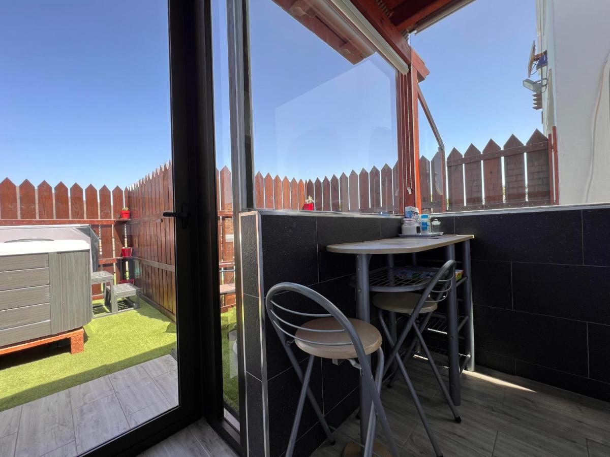 Estudio Agradable, Con Jacuzzi, Terraza Y Barbacoa, Totalmente Independiente Appartement Corralejo Buitenkant foto